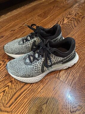 Nike React Infinity Run Black and Grey Knit Running Sneakers